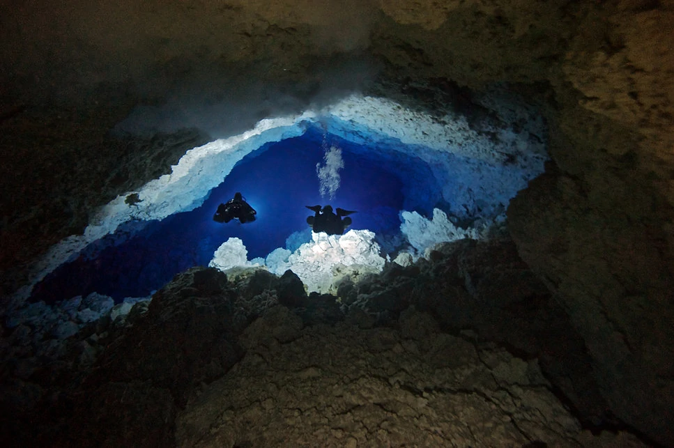 Gardin Oriental Cave